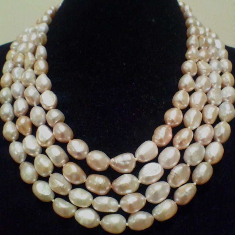 4 row FW pearl nugget choker