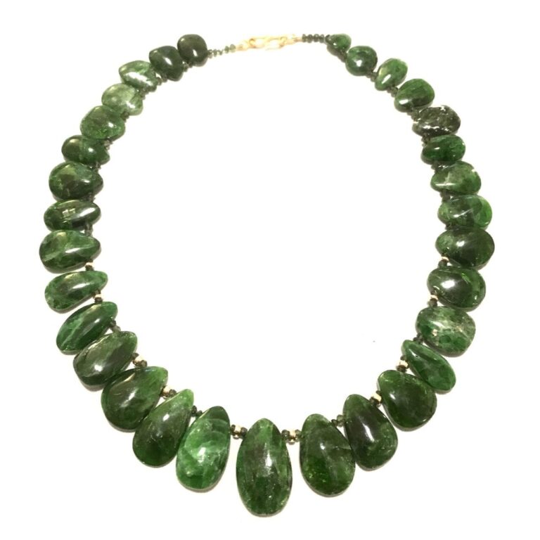 Graduated drop slab bead necklace